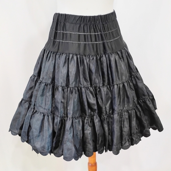VINTAGE DOUBLE TIERED RUFFLED CRINOLINE - Picture 4 of 8